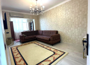 Satılır 3 otaqlı 85 m2 köhnə tikili Həzi Aslanov m.