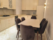 İcarəyə verilir 2 otaqlı 90 m2 yeni tikili 28 May m.