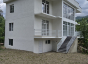 Satılır 8 otaqlı 200 m2 yeni tikili Lerik