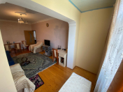 Satılır 3 otaqlı 90 m2 köhnə tikili Həzi Aslanov m.