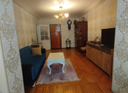 Satılır 3 otaqlı 70 m2 köhnə tikili Zabitlər parkı