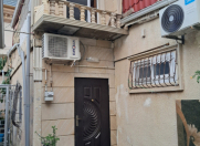 İcarəyə verilir 2 otaqlı 50 m2 həyət evi Elmlər Akademiyası m.