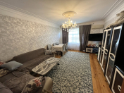 Satılır 3 otaqlı 75 m2 köhnə tikili Nizami r.