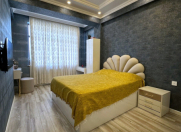 Satılır 4 otaqlı 140 m2 yeni tikili Nizami r.