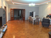 Satılır 4 otaqlı 165 m2 yeni tikili Nizami m.