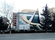 Satılır 3 otaqlı 100 m2 köhnə tikili Elmlər Akademiyası m.