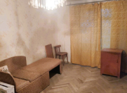 Satılır 2 otaqlı 60 m2 köhnə tikili Elmlər Akademiyası m.