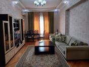 İcarəyə verilir 2 otaqlı 90 m2 yeni tikili 28 May m.