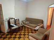 İcarəyə verilir 3 otaqlı 80 m2 köhnə tikili Dostluq kinoteatrı