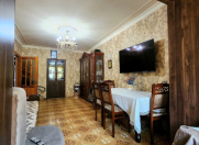 Satılır 3 otaqlı 80 m2 köhnə tikili Qara Qarayev m.