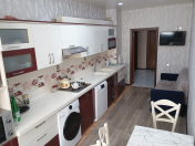 Satılır 4 otaqlı 140 m2 yeni tikili Memar Əcəmi m.