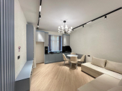 Satılır 3 otaqlı 60 m2 köhnə tikili Gənclik m.