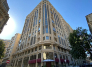 İcarəyə verilir 3 otaqlı 120 m2 yeni tikili Axundov bağı