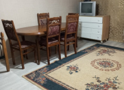 İcarəyə verilir 1 otaqlı 40 m2 köhnə tikili Nizami m.