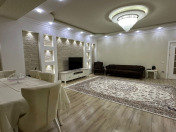 Satılır 2 otaqlı 125 m2 yeni tikili Gənclik m.