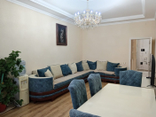Satılır 3 otaqlı 130 m2 yeni tikili Qara Qarayev m.