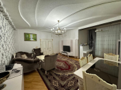 İcarəyə verilir 5 otaqlı 180 m2 yeni tikili Nizami m.