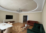 Satılır 3 otaqlı 135 m2 yeni tikili 8 Noyabr m.