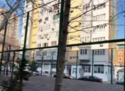 Satılır 2 otaqlı 47 m2 köhnə tikili Gənclik m.