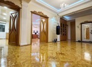 Satılır 4 otaqlı 160 m2 yeni tikili Gənclik m.