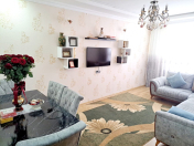 Satılır 3 otaqlı 90 m2 köhnə tikili Əhmədli m.