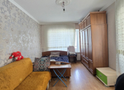 Satılır 3 otaqlı 85 m2 köhnə tikili Həzi Aslanov m.