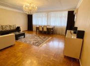 Satılır 4 otaqlı 120 m2 köhnə tikili Nərimanov r.