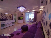Satılır 4 otaqlı 110 m2 köhnə tikili Sahil m.