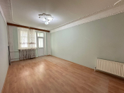 Satılır 3 otaqlı 75 m2 köhnə tikili Nəsimi m.