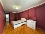 Satılır 3 otaqlı 135 m2 yeni tikili Nəriman Nərimanov m.