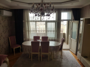Satılır 2 otaqlı 60 m2 yeni tikili Xalqlar Dostluğu m.