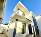 Satılır 4 otaqlı 200 m2 villa ATV telekanalı