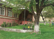 İcarəyə verilir 4 otaqlı 120 m2 həyət evi Qax