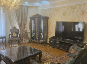 Satılır 3 otaqlı 160 m2 yeni tikili Şah İsmayıl Xətai m.