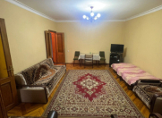 İcarəyə verilir 2 otaqlı 50 m2 köhnə tikili Elmlər Akademiyası m.