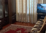 Satılır 2 otaqlı 65 m2 köhnə tikili Əhmədli m.