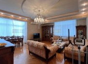 İcarəyə verilir 3 otaqlı 190 m2 yeni tikili Elmlər Akademiyası m.