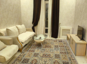 Satılır 2 otaqlı 60 m2 köhnə tikili İçəri Şəhər m.