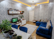 Satılır 4 otaqlı 130 m2 yeni tikili Ukrayna dairəsi