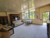 Satılır 3 otaqlı 90 m2 köhnə tikili 28 May m.