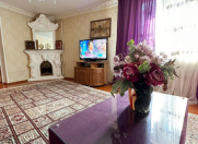 Satılır 4 otaqlı 115 m2 köhnə tikili Gənclik m.