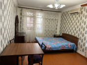 Satılır 1 otaqlı 38 m2 köhnə tikili Həzi Aslanov m.