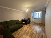 İcarəyə verilir 2 otaqlı 50 m2 köhnə tikili İnşaatçılar m.