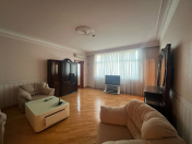 Satılır 4 otaqlı 178 m2 yeni tikili Azadlıq prospekti m.