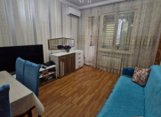 Satılır 3 otaqlı 40 m2 köhnə tikili Memar Əcəmi m.