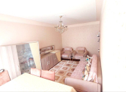 Satılır 3 otaqlı 90 m2 köhnə tikili Əhmədli m.