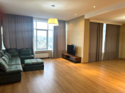 İcarəyə verilir 4 otaqlı 202 m2 yeni tikili Xətai r.