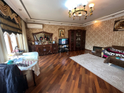 Satılır 4 otaqlı 170 m2 həyət evi Neftçilər m.