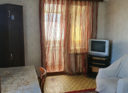Satılır 2 otaqlı 40 m2 köhnə tikili İnşaatçılar m.