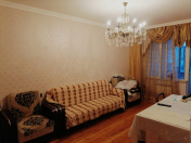 Satılır 4 otaqlı 100 m2 köhnə tikili Azadlıq prospekti m.